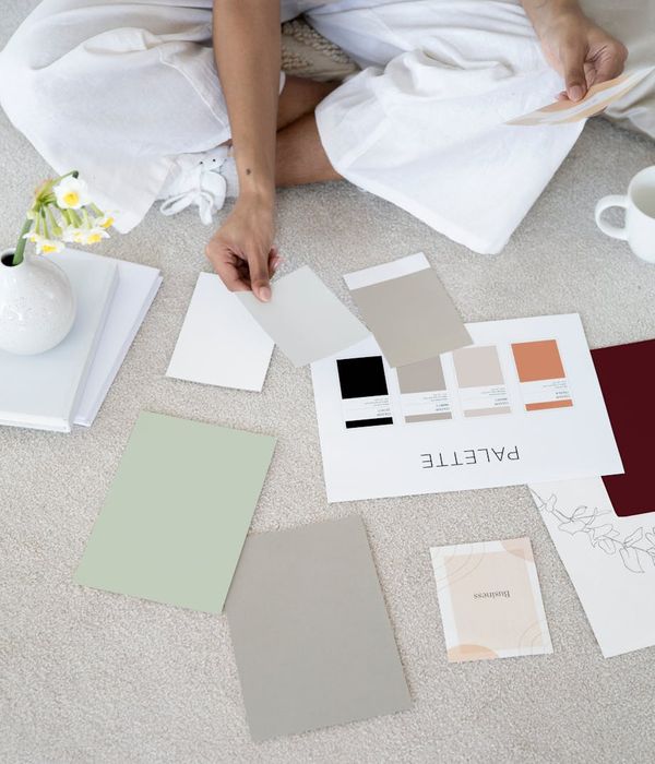 Portrait of a smiling, confident woman named Myroslava from Dnipro.